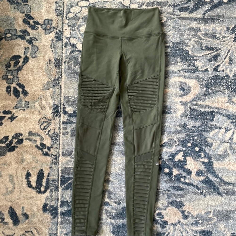 Alo Yoga High-Waisted Moto Leggings